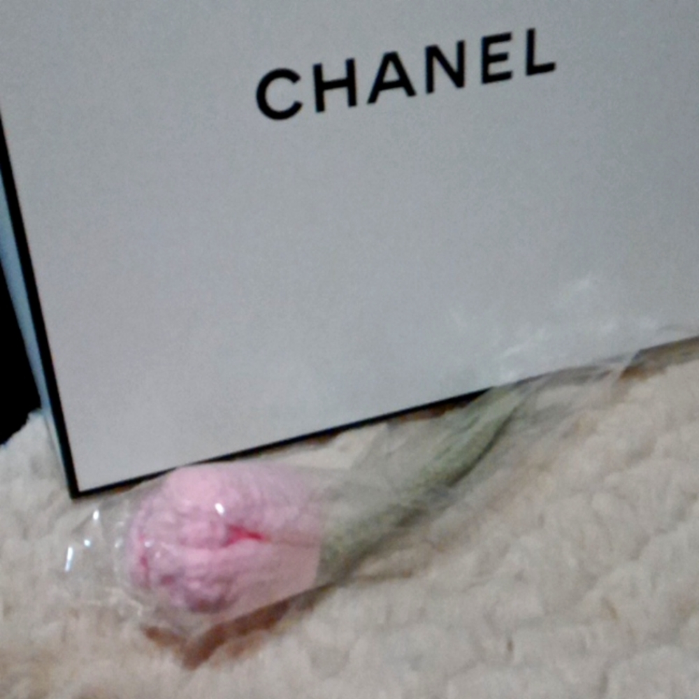 NWT "tulip" forever flower